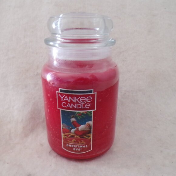 Christmas Eve Yankee Candle Jar Holiday Scent Candle Large 22 Oz. New Santa - Picture 1 of 3